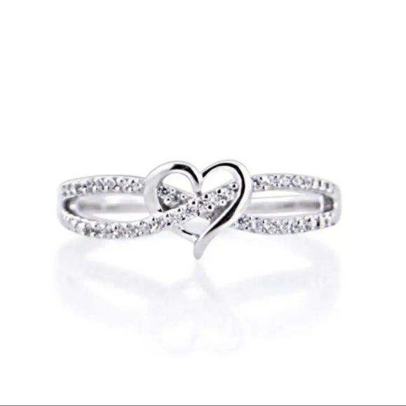 NWT Heart Shapped Rhinestone Silver Ring - Picture 2 of 6